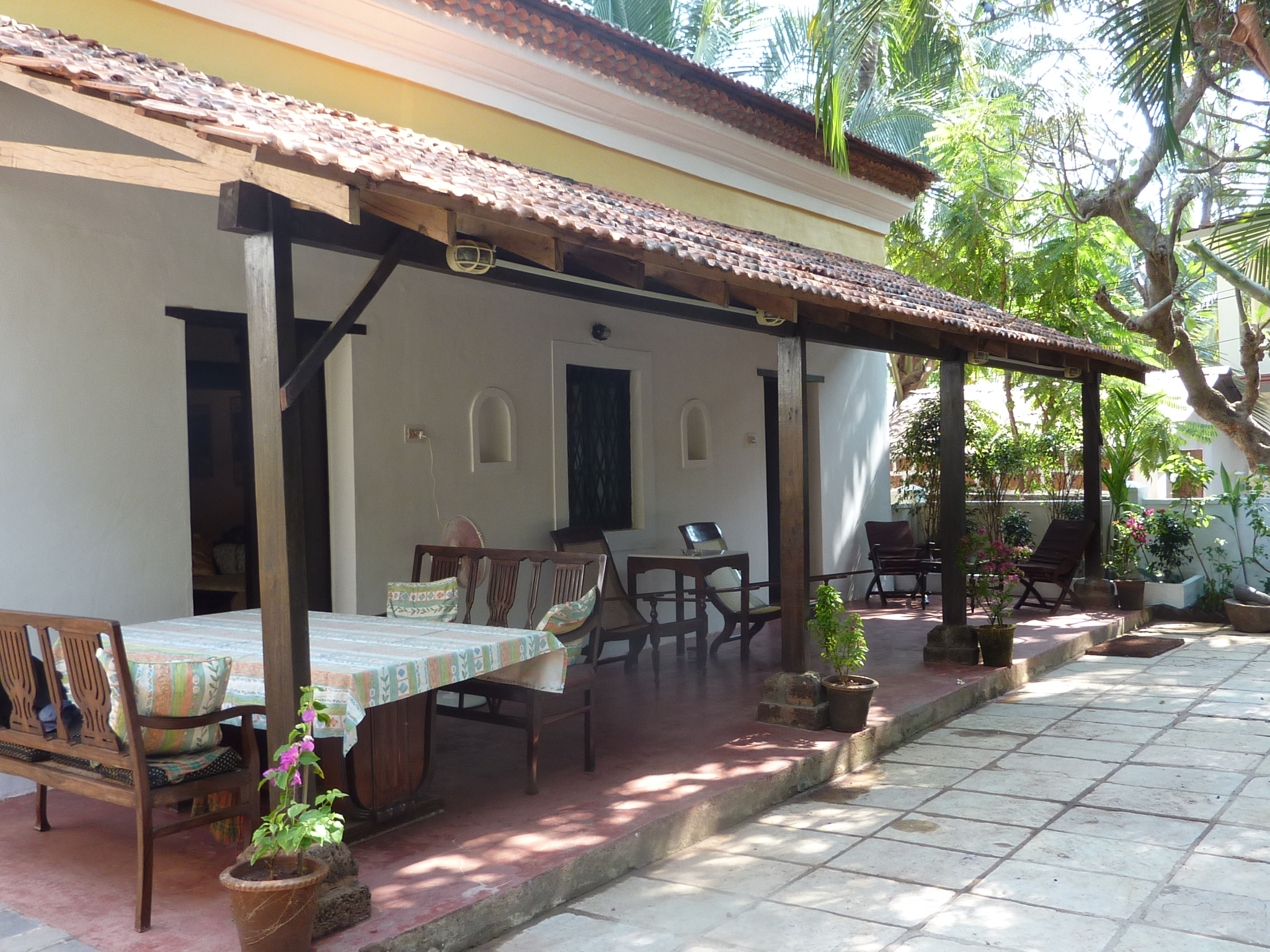Casa Lenas - private garden with veranda